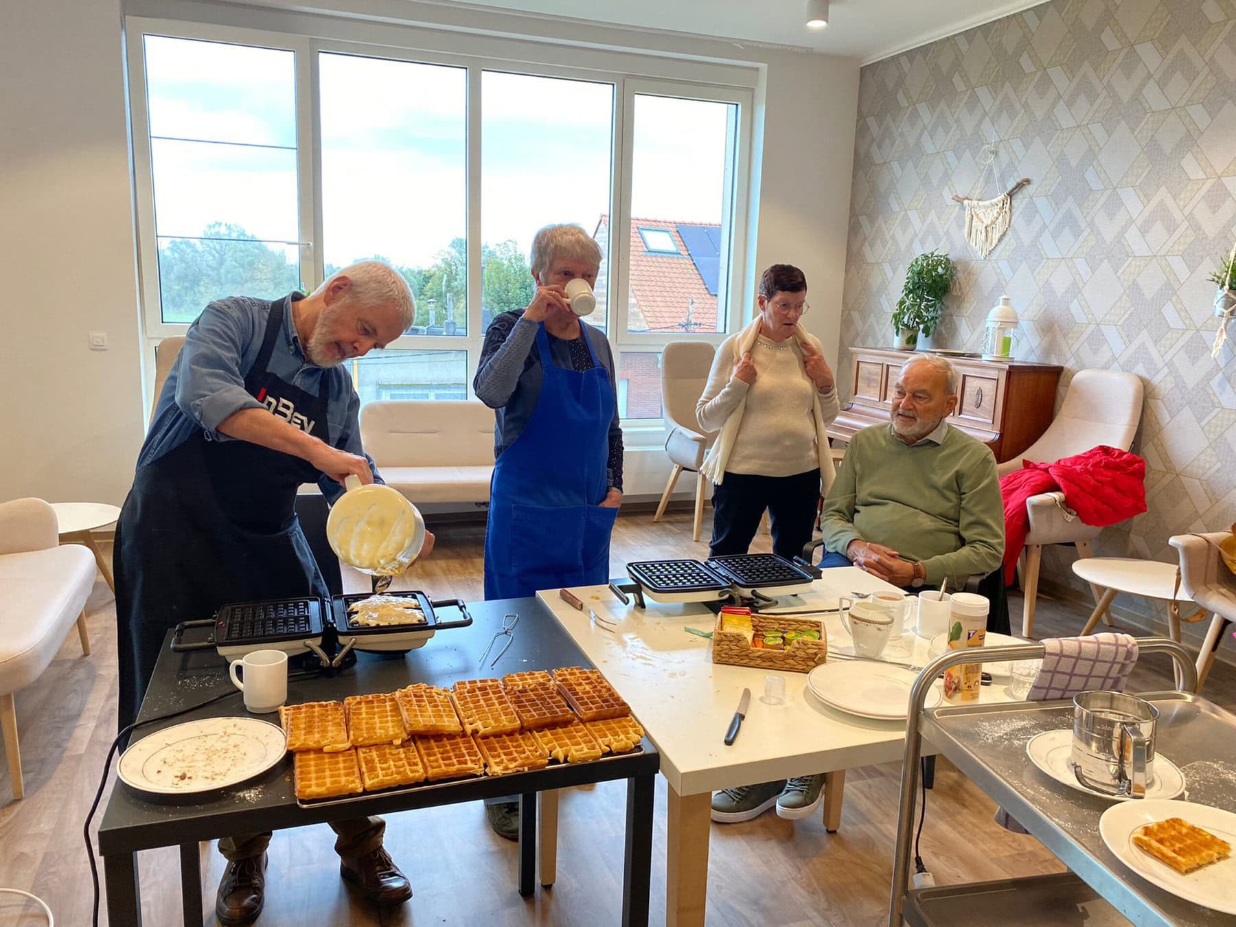 Okra Boom Park bakt wafels voor De Wijtshaege