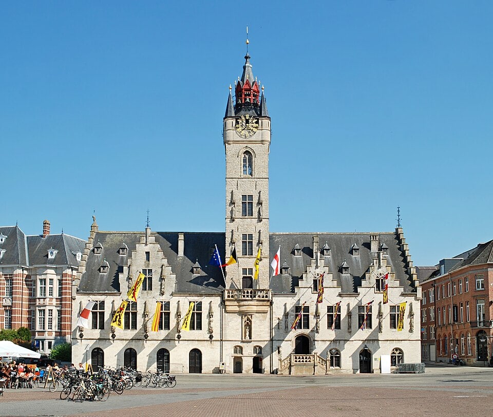 Belgium Dendermonde Lakenhal En Stadhuis 01