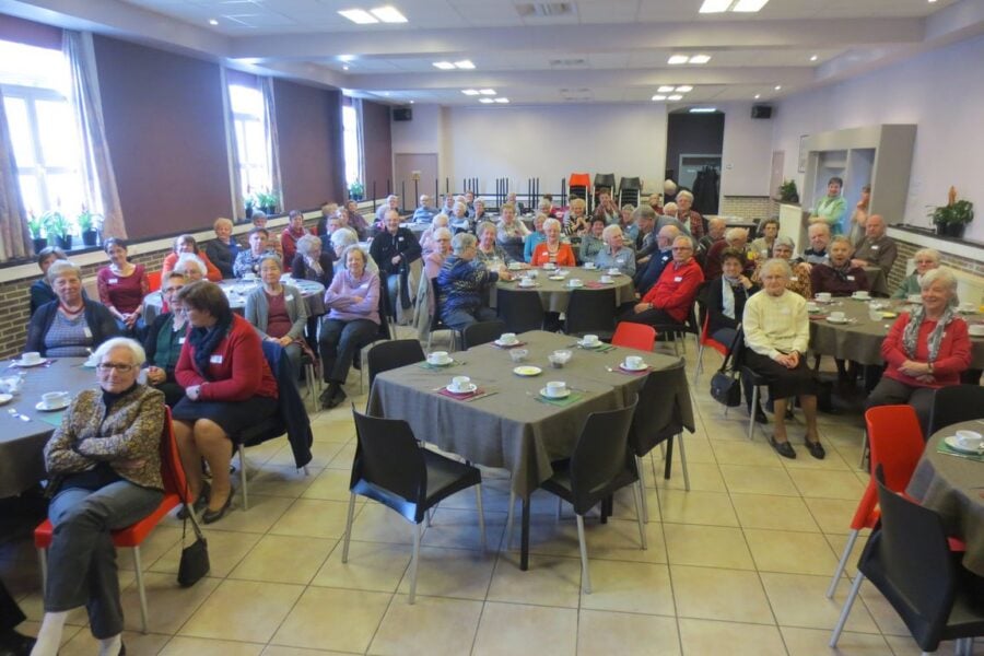 Alleenstaanden 2015 Img 2834 Groep Toehoorders Sc25