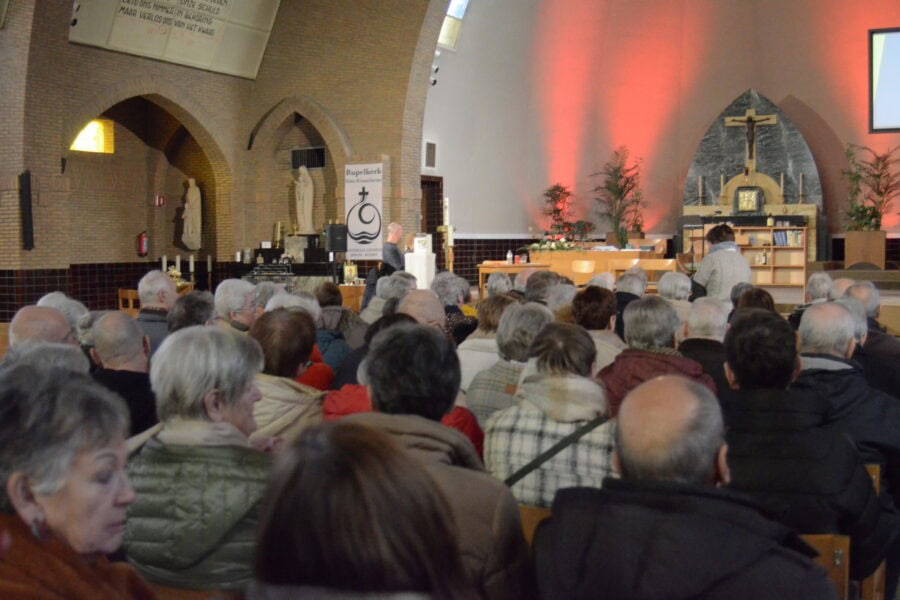 Jaarvergadering in de kerk