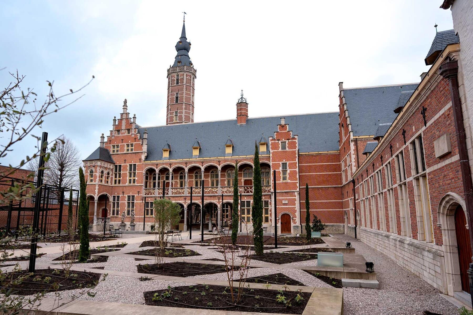 Hof 01