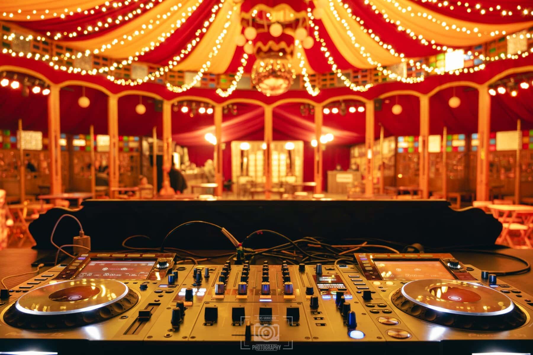 Spiegeltent