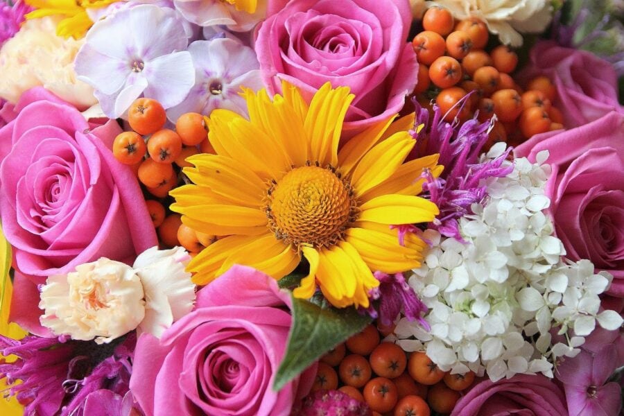 Foto Van Een Prachtig Boeket Gekleurde Bloemen