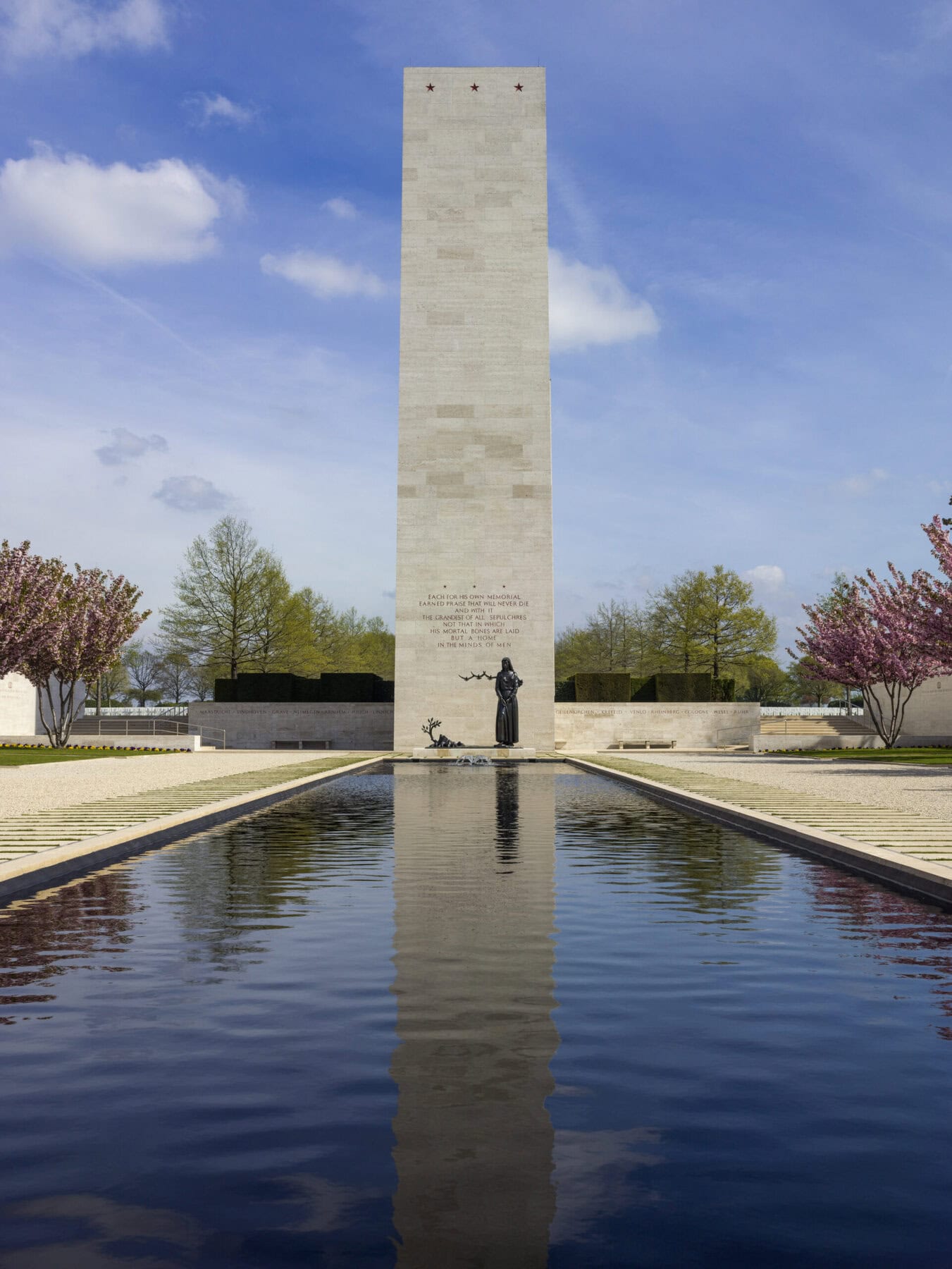 Net Margraten American Cemetery 01
